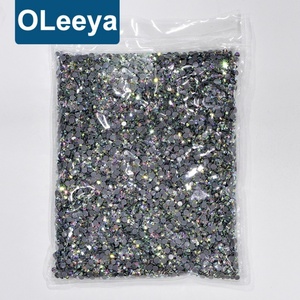 Oleeya Promotion Strass thermocollant Grade 2028 Cristal AB pour Robe et Vêtement - Product Image 2