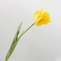 Fleurs Artificielles en Gros, Tulipes Artificielles Effet Naturel, Lot de 3 Tiges, Pétales Plumeux, Feuilles Larges, Décoration pour la Saint-Valentin