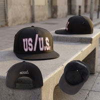 Gorra de Béisbol Negra de 6 Paneles con Cierre a Presión, Visera Plana, Letra Bordada, Ajustable, Unisex, Casual, para Exteriores