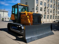 Bulldozer sur chenilles SINOMACH CHANGLIN GT100 100 CV, le plus petit, avec cabine climatisée, moteur haute puissance, pompe/moteur hydraulique pour l'agriculture