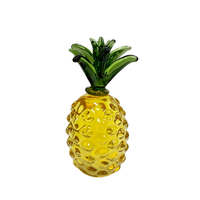 Kleurrijke kristallen fruitfiguren (appel, druif, persimmon, granaatappel, aardbeien, ananas) - geëtst handgemaakt decoratief verzamelstuk