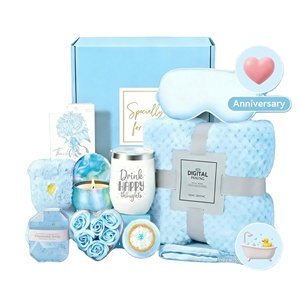 Relajante Set de Regalo Azul para el Cuidado Personal para Mujeres - Caja de Regalo de Cumpleaños y Navidad con Manta de Franela y Productos de Autocuidado - Product Image 3