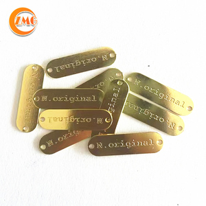 Etiqueta Metálica para Ropa con Logotipo Personalizado, Chapada en Oro, Grabada, Circular Pequeña, de Alta Calidad, al por Mayor - Product Image 3