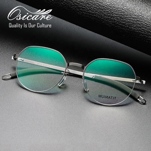 Nuevas <span class=keywords><strong>gafas</strong></span> sin <span class=keywords><strong>tornillos</strong></span>, monturas ópticas de titanio para hombre, lentes médicas, <span class=keywords><strong>gafas</strong></span> de goma al por mayor, <span class=keywords><strong>gafas</strong></span> sin bisagras con <span class=keywords><strong>tornillos</strong></span> - Product Image 4