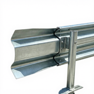 Barra de Protección para Puentes de Acero Corrugado Galvanizado de Alta Resistencia, Poste en U de Acero Q345, Poste en C Personalizado OEM, Juego de Pernos con Certificación ISO 9001 - Product Image 1