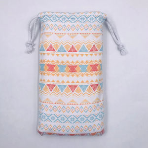 <span class=keywords><strong>Serviette</strong></span> de plage adulte en daim microfibre <span class=keywords><strong>anti</strong></span>-<span class=keywords><strong>sable</strong></span> de vente chaude avec sac de pochette - Product Image 3