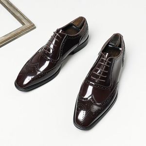 Nouvelles Chaussures Habillées en Cuir Poli pour Hommes, Sur Mesure, Haut de Gamme, Élégantes, à Enfiler, en Cuir de Vachette, à Semelle Épaisse, Polyvalentes pour Tenues Professionnelles Formelles - Product Image 2