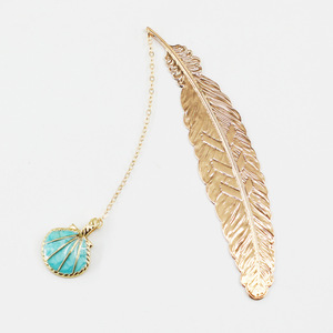 Creative Gift Retro Style Butterfly Colorful Beads Bookmark Gift Metal Feather Bookmark with Chain
