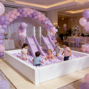 Piscina di Palline Quadrata Rettangolare Bianca per Interni/Esterni con Doppio Scivolo Viola, Area Giochi Morbida per Feste ed Eventi a Noleggio - Product Image 5