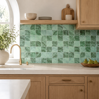 Mosaïque de piscine verte, aspect marbre, carrelage décoratif pour murs et sols de piscine, pour projets de villas, hôtels et complexes hôteliers
