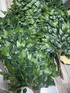 أغصان الأشجار المزخرفة بنيان فيكوس 3 فروع صناعية محاكاة أوراق نباتات حمراء لزينة الزفاف - Product Image 6