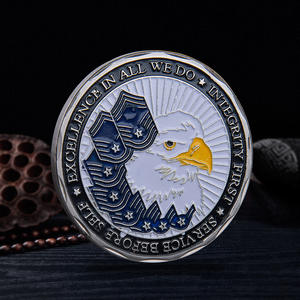 Monedas conmemorativas temáticas <span class=keywords><strong>de</strong></span> EE. UU. Air <span class=keywords><strong>Creed</strong></span> Monedas <span class=keywords><strong>de</strong></span> recuerdo <span class=keywords><strong>de</strong></span> plata chapadas en oro Regalos <span class=keywords><strong>de</strong></span> promoción - Product Image 6