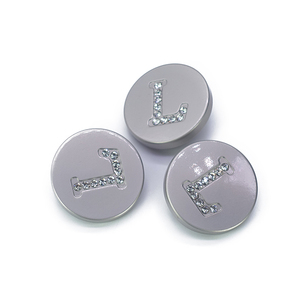 Nhà Máy Số Lượng Lớn Bền 25Mm Kẽm Hợp Kim Kim Loại Chân Nút Bảng Chữ Cái L Thạch Áo Mạ Kỹ Thuật May Phần Cứng - Product Image 2