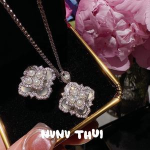 Boucles d'oreilles vintage tournesol en laiton plaqué or, bijoux en zircon, cristal Stardome, goutte d'âme, couronne, ensemble pour <span class=keywords><strong>femme</strong></span> - Product Image 4