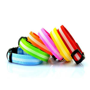 Collares con luces <span class=keywords><strong>LED</strong></span> para mascotas, collares ajustables de poliéster que brillan en la noche, collares luminosos de seguridad para perros y gatos, suministros para mascotas - Product Image 2