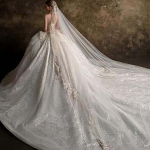 Hz029 Precioso Vestido de Novia Blanco Plateado con Escote Corazón, Cristales, Tul Esponjoso, Alas de Cadera y Cola Brillante Jancember - Product Image 2