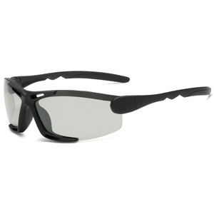 Gafas de ciclismo fotocromáticas con lentes polarizadas TAC, protección UV400, gafas deportivas para exteriores para hombres y mujeres - Product Image 4