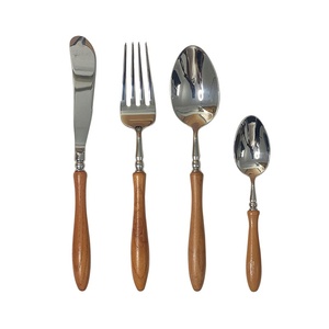 Ensemble de couverts de luxe léger en acier inoxydable 304 avec manche en bois de rose, style européen, design nordique rétro, pour steak et cuisine occidentale, de l'atelier de Guangzhou - Product Image 5