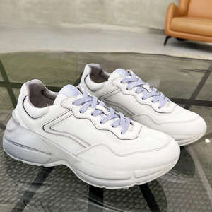 Baskets d'été décontractées classiques de luxe en cuir Chaussures de marche imperméables confortables de style rétro de haute qualité - Product Image 1