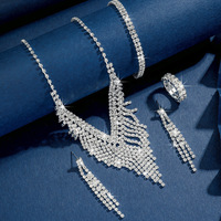 Ensemble de bijoux de mariage en gros - Collier et boucles d'oreilles magnifiques pour accessoires de robe de mariée et de banquet