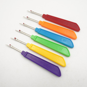 Desgarrador de costuras Tw, colores variados, mango de plástico, herramienta de costura, removedor de hilo portátil para manualidades y uso doméstico - Product Image 4