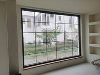 Ventana Abatible de Aluminio con Diseño Minimalista Horizontal, Insonorizada y Duradera