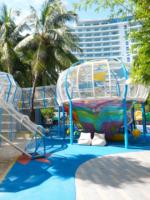 Grande structure de jeu en filet arc-en-ciel pour l'extérieur, parc d'aventure pour enfants personnalisé, filet en corde