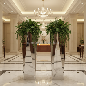 Jarrón de Piso Grande Dorado de Lujo Moderno, Decoración para el Hogar, <span class=keywords><strong>Macetas</strong></span> Altas para Interiores de Hotel, Elegante Maceta para Flores de Jardín para Sala de Estar - Product Image 3