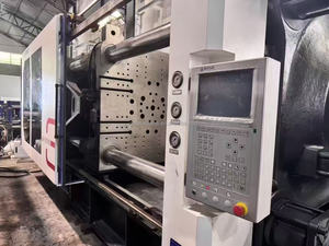 เครื่องฉีดพลาสติกเซอร์โว<span class=keywords><strong>มือ</strong></span><span class=keywords><strong>สอง</strong></span>ของเฮติ ขนาด 1000 ตัน สำหรับผลิต<span class=keywords><strong>เก้าอี้</strong></span> ถังขยะ และสินค้าพลาสติกจำเป็นในชีวิตประจำวัน - Product Image 3