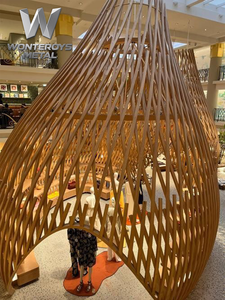 <span class=keywords><strong>Cloison</strong></span> de séparation personnalisable en forme de cage à oiseaux en acier inoxydable couleur bois, idéale pour les hôtels, restaurants et cafés - Product Image 3