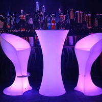 Ensemble de meubles de bar lumineux à LED en plastique portable et amovible, comprenant des tables et des chaises