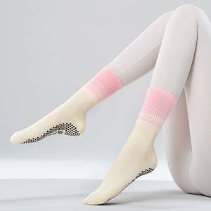 High Quality Custom Logo Anti-Slip Sports Socks <b>Pilates</b> Yoga Socks for Women <b>Pilates</b> Grip Socks Custom - Product Image 1