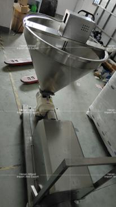 Máquina Automática de Extrusión por Rodillos para Envasado de Líquidos, Máquina de Llenado, Sellado y Empaquetado de Bolsas, Máquina de Envasado de Líquidos en Film - Product Image 3