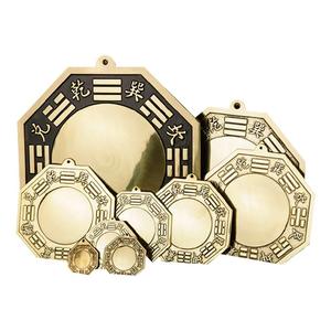 Miroir élégant en cuivre Tai Chi Huit diagrammes Article de décoration pour la maison avec concept Feng Shui - Product Image 1