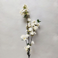 Ranting Sakura Palsu Bunga Sakura Buatan dari Sutra dengan Batang Panjang untuk Dekorasi Pernikahan, Pesta, dan Vas Rumah dari Sutra Sakura.