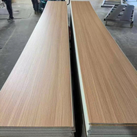 Panneaux muraux en PVC imperméables modernes de haute qualité, couleur bois, 40/60 cm, matériaux de décoration murale et de plafond intérieurs pour usage hôtelier
