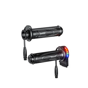 Poignées chaudes de <span class=keywords><strong>moto</strong></span>, <span class=keywords><strong>chargeur</strong></span> USB étanche, poignées chauffantes, manchons de guidon rapidement chauffés avec charge - Product Image 1