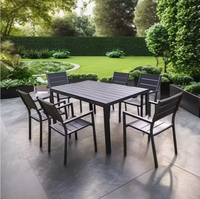 Ensemble table et chaises d'extérieur Lvye, style nordique moderne, en plastique noir et bois, durable, pour hôtel, parc, cour, garantie 3 ans