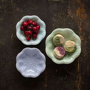 Plat à fruits en porcelaine en forme de feuille, grande assiette à dessert sur pied, plat à gâteau de mariage, style rétro de luxe - Product Image 2