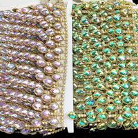 Livraison rapide, garniture en strass en plastique de couleur AB en forme de goutte d'eau, garniture décorative pour vêtements, franges décoratives