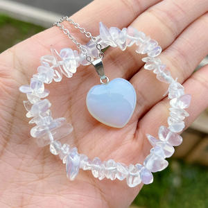 Conjuntos de Joyería de Moda para Mujer Explosiones Collar de Corazón Pequeño de Piedra Natural y Pulsera de Cristal Curativo 2/Paquete - Product Image 6