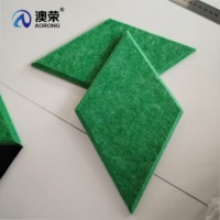 Tranches de panneau acoustique insonorisant en feutre de forme de triangle de feuille de saule de diamant collées sur le mur épissé à volonté