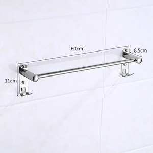 Porte-serviettes mural double barre en acier inoxydable finition chromée, design moderne et gain de place pour salle de bain - Product Image 3