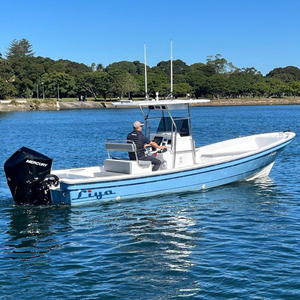 Liya de 5 m a 7.6 m Embarcación de Doble Casco de Fibra de Vidrio Estilo Panga Yamaha para Pesca y Trabajo Sin Motor - Product Image 3