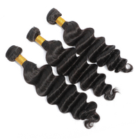 Vendeur de faisceaux de cheveux bruts vietnamiens 100% non transformés de haute qualité, paquets de cheveux d'extension de cheveux humains à vague profonde vierge