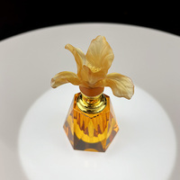 Botol Parfum Kaca Kristal Mewah Ukiran Tangan Sinyore dengan Desain Bunga, Koleksi Seni Tren Mode untuk Minyak Atsiri