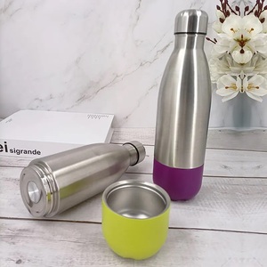 Bouteille d'eau en forme de cola isolée sous vide à <span class=keywords><strong>double</strong></span> <span class=keywords><strong>paroi</strong></span> en acier inoxydable avec boîte de rangement-500 <span class=keywords><strong>ml</strong></span> / 16.8 oz - Product Image 4