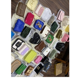 Y LllyA BIN NUEVO Popular a Bajo Precio Venta al por Mayor a Granel 90% Limpio Nuevo, Bolsas de Pacas de Moda para Ropa Usada - Product Image 5