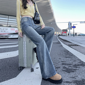 กางเกงยีนส์ทรงบานเอวต่ำสีน้ำเงินสไตล์เรโทรแฟชั่นขายส่งจากโรงงานสำหรับผู้หญิงสไตล์ทอมบอย เหมาะสำหรับการถ่ายภาพ - Product Image 4