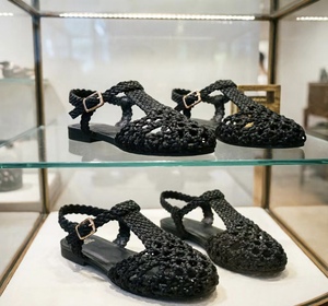 <span class=keywords><strong>Sandali</strong></span> piatti bohémien personalizzati in tessuto con punta tonda, cinturino alla caviglia e <span class=keywords><strong>tacco</strong></span> <span class=keywords><strong>basso</strong></span> a blocco con chiusura a fibbia - Perfetti per le vacanze estive all'aperto - Product Image 6